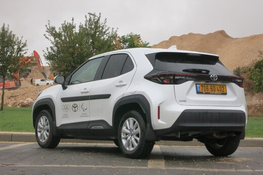 טויוטה יאריס קרוס 